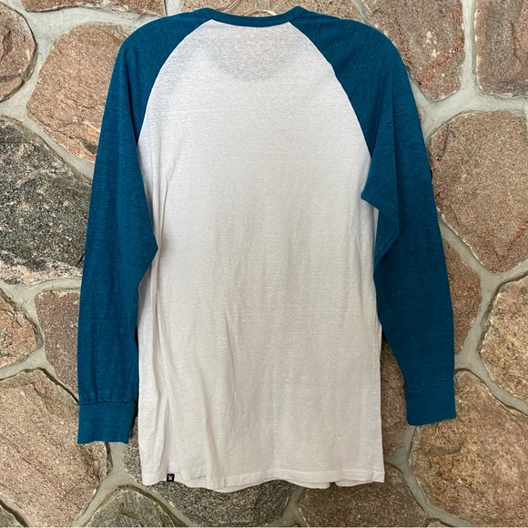 Mens Hurley long sleeved shirt: white with turquoise blue sleeves - Picture 3 of 4